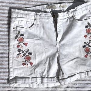 Vintage embroidered shorts